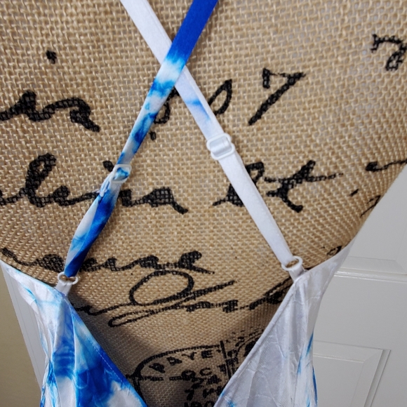 SHAHIDA PARIDES GLACIER White and blue SKY AZURE TIE DYE SCARF DRESS - Picture 11 of 14